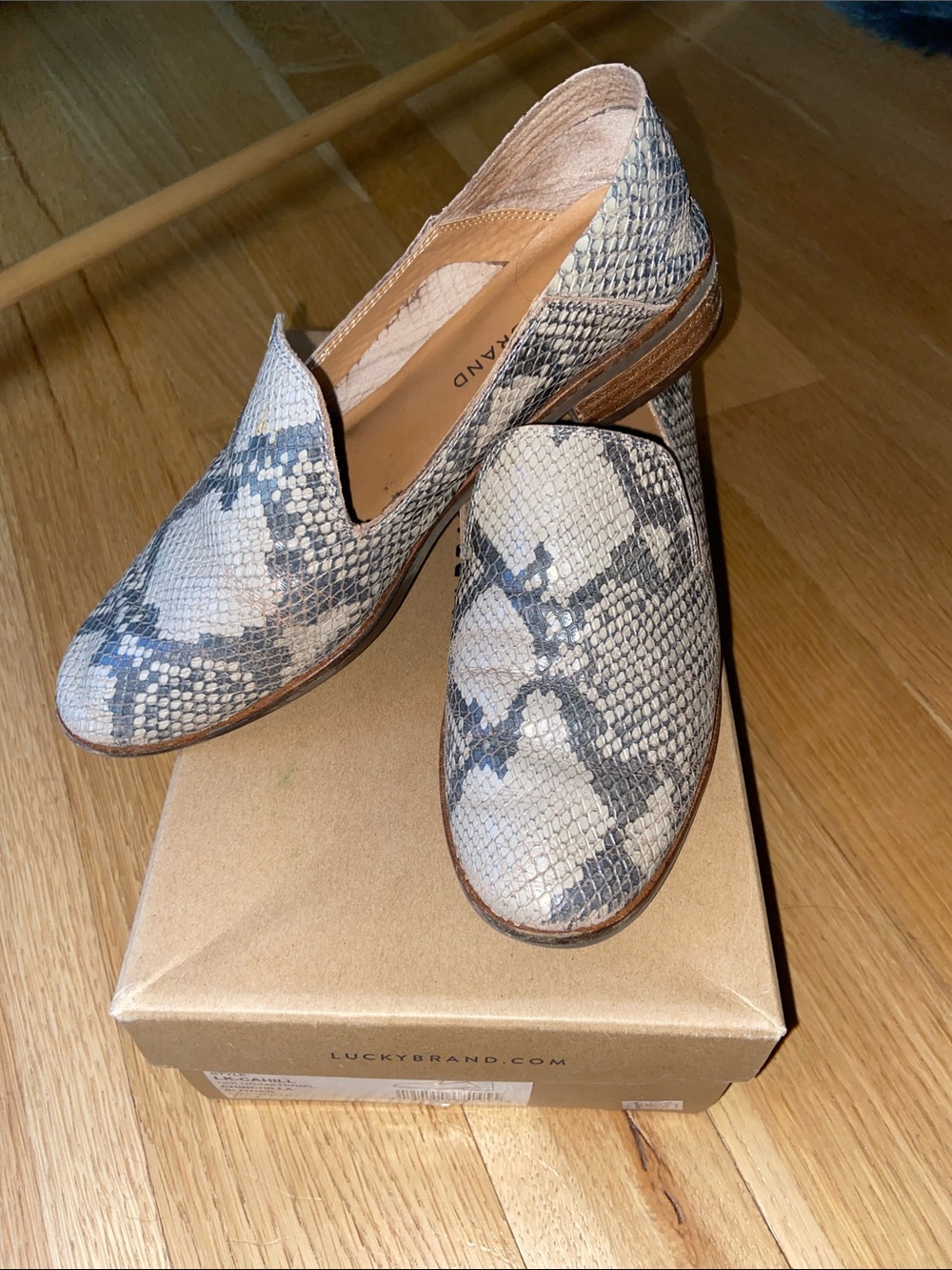 Lucky Brand Cahill Snakeskin Leather Flats Loafers Mules Slip-On Shoes 7.5